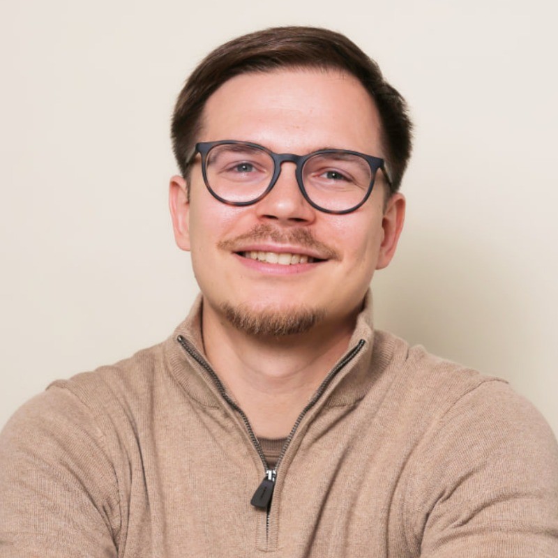 mark-balovnev-cyrisma